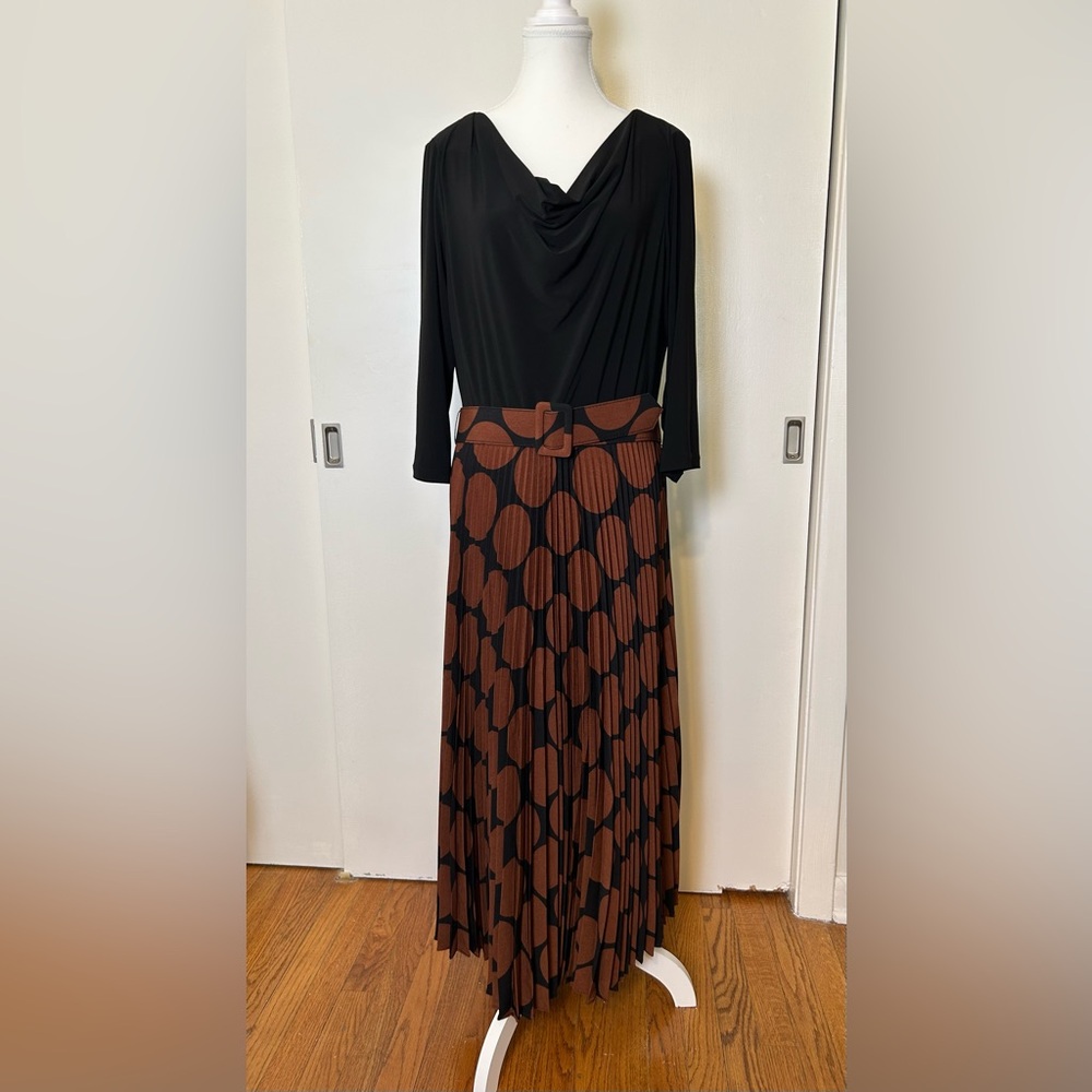 Maison Tara Pleated Dress Black/Brown Size 16  EUC